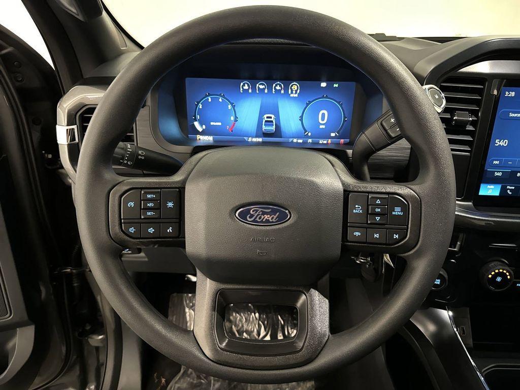 new 2025 Ford F-150 car, priced at $39,702