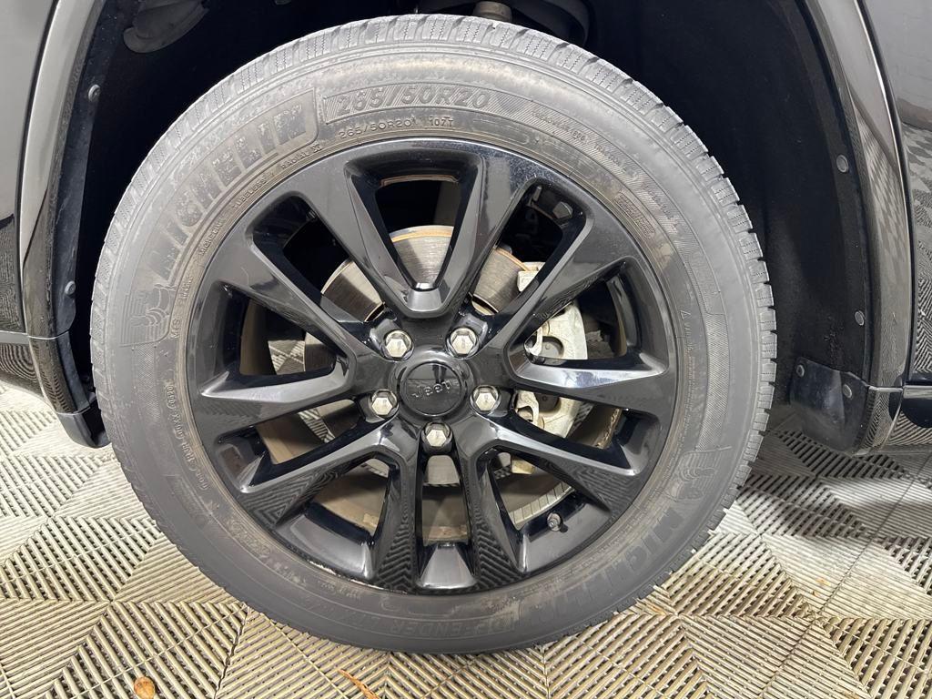 used 2018 Jeep Grand Cherokee car, priced at $19,500