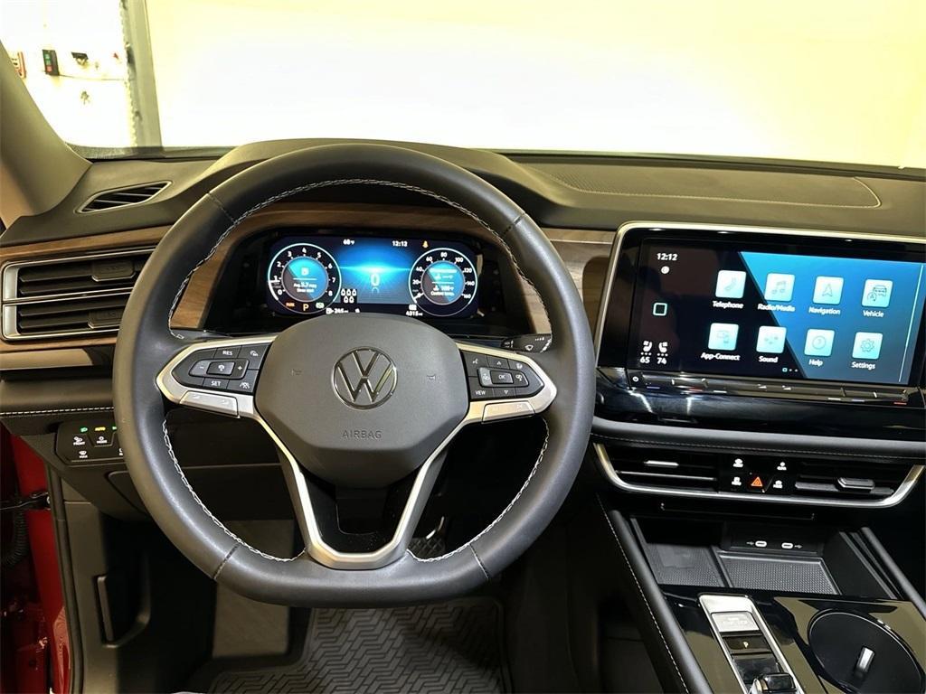 used 2024 Volkswagen Atlas car, priced at $34,900