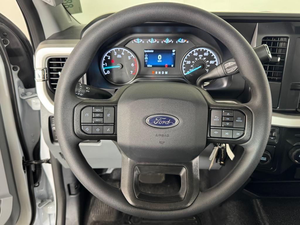new 2025 Ford F-250 car, priced at $59,968