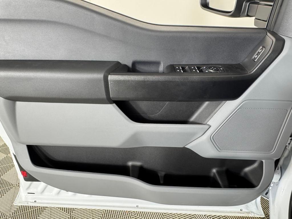 new 2025 Ford F-250 car, priced at $59,968