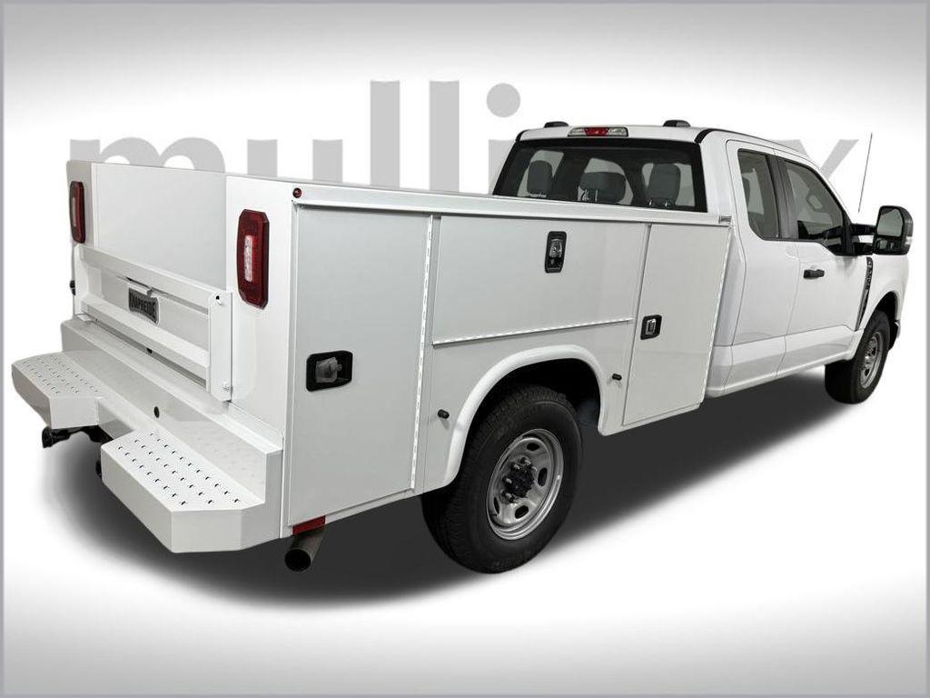 new 2025 Ford F-250 car, priced at $59,968