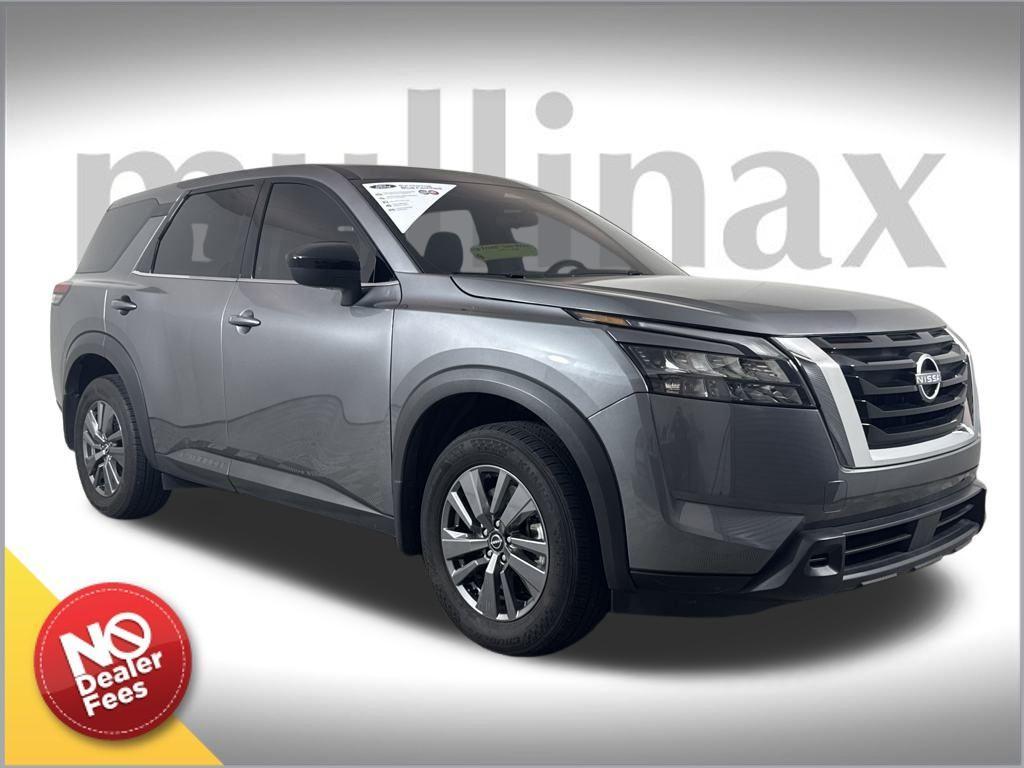 used 2024 Nissan Pathfinder car, priced at $30,500