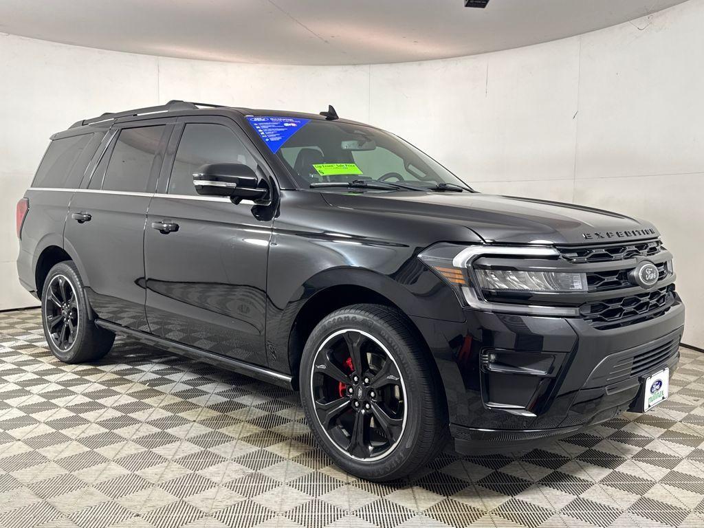 used 2022 Ford Expedition car