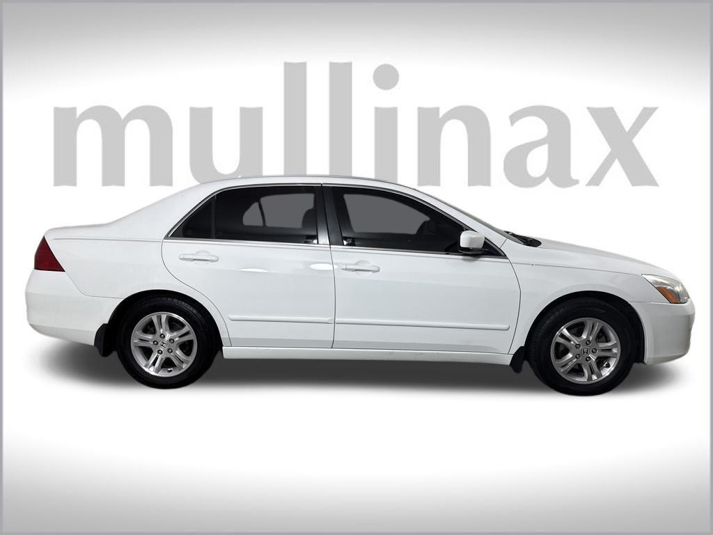 used 2007 Honda Accord car, priced at $5,900