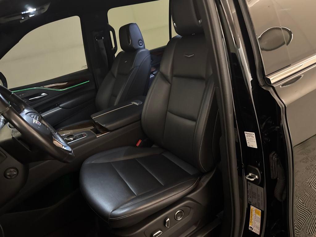 used 2021 Cadillac Escalade ESV car, priced at $44,500