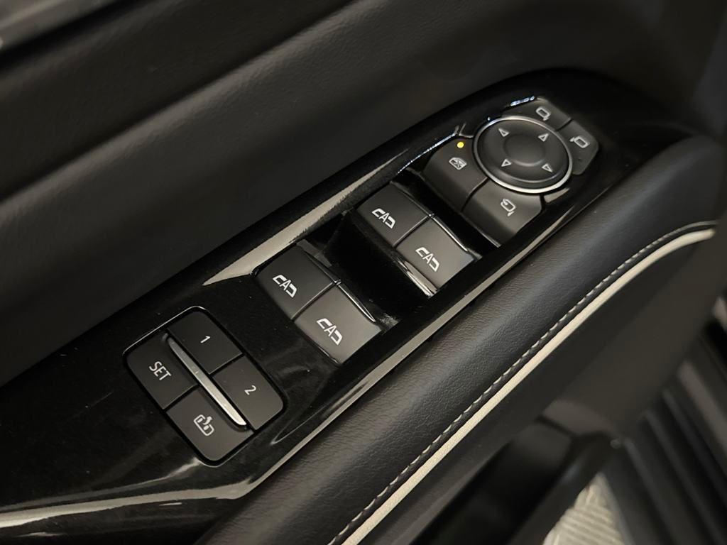 used 2021 Cadillac Escalade ESV car, priced at $44,500