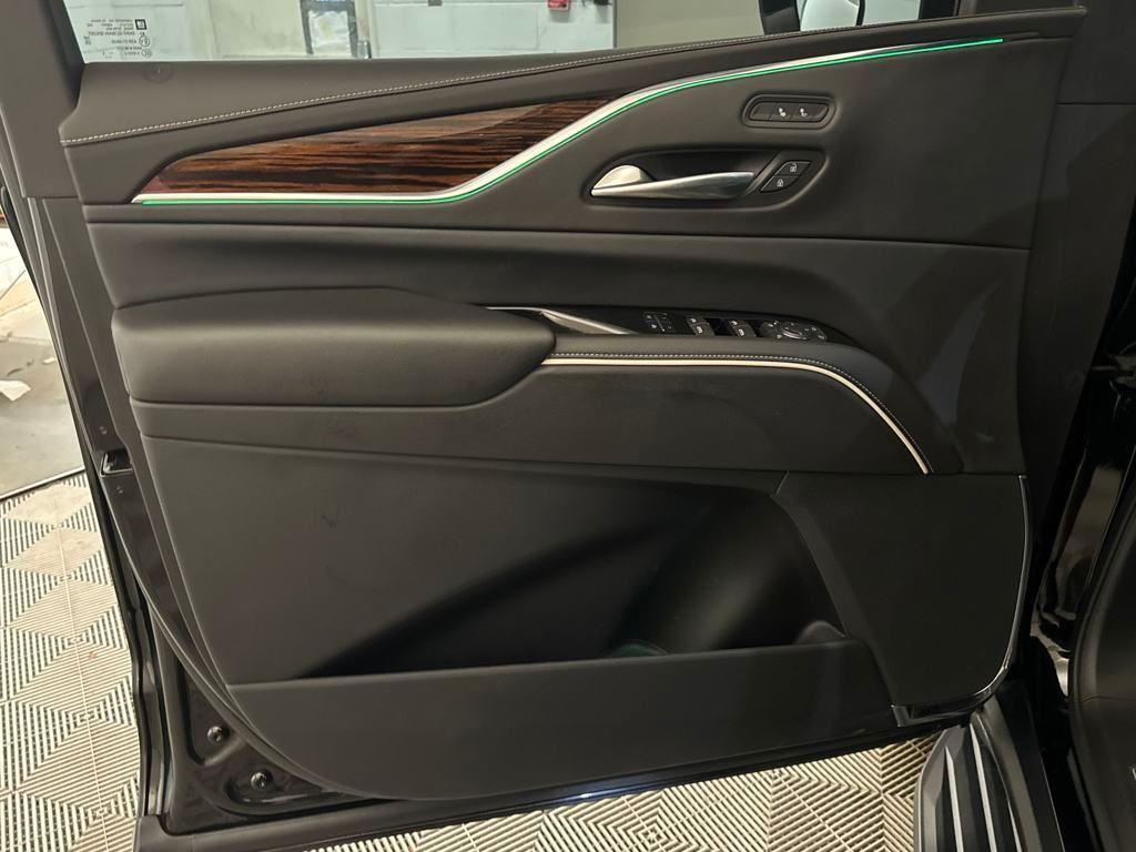 used 2021 Cadillac Escalade ESV car, priced at $44,500