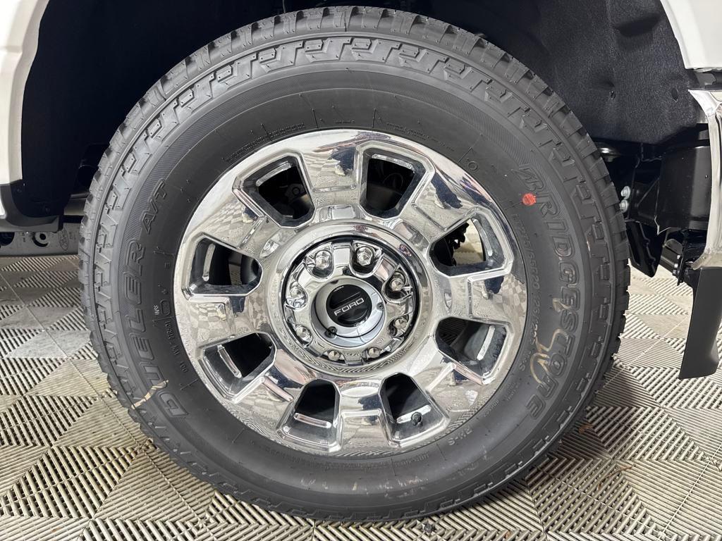 new 2025 Ford F-250 car, priced at $93,631