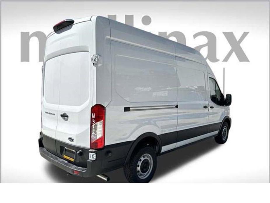 new 2024 Ford Transit-250 car