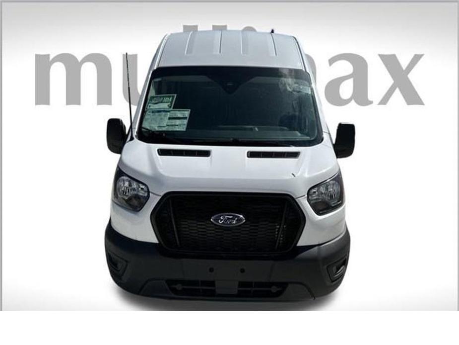 new 2024 Ford Transit-250 car