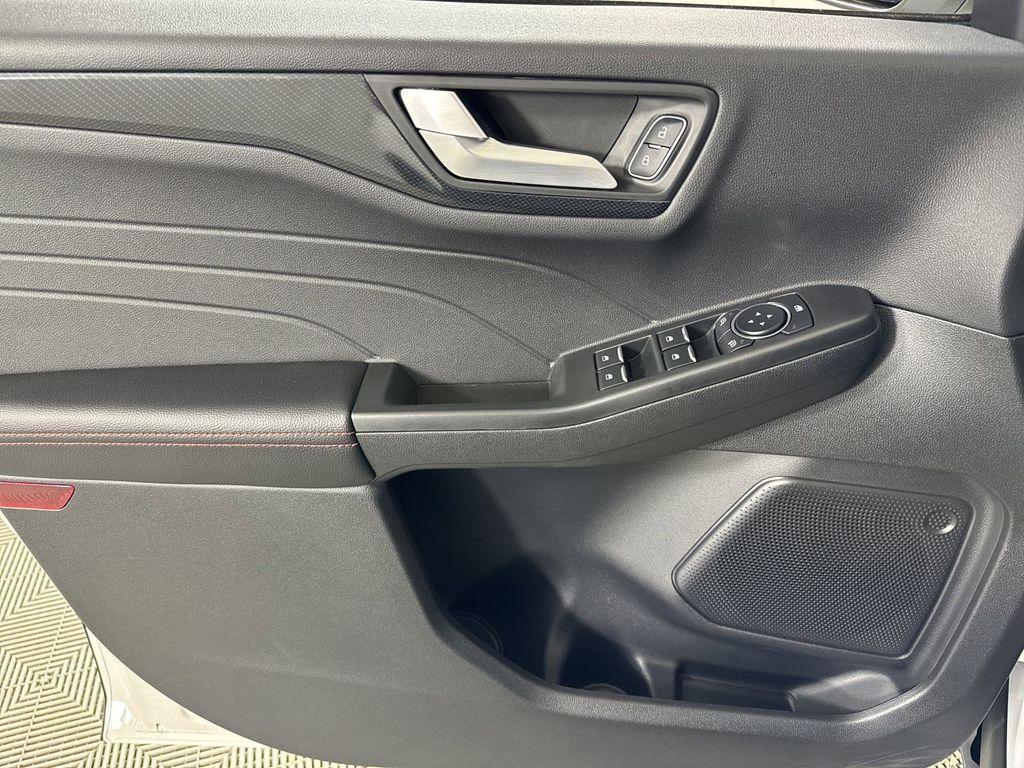 new 2025 Ford Escape car, priced at $29,135