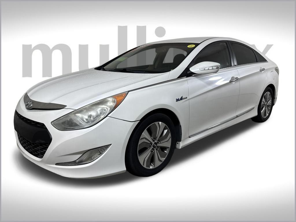 used 2013 Hyundai Sonata Hybrid car, priced at $6,900