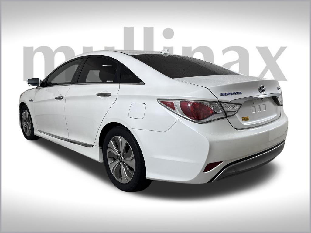 used 2013 Hyundai Sonata Hybrid car, priced at $6,900