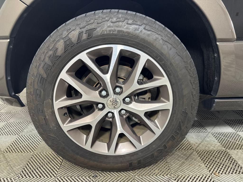 used 2017 Ford Expedition car, priced at $17,900
