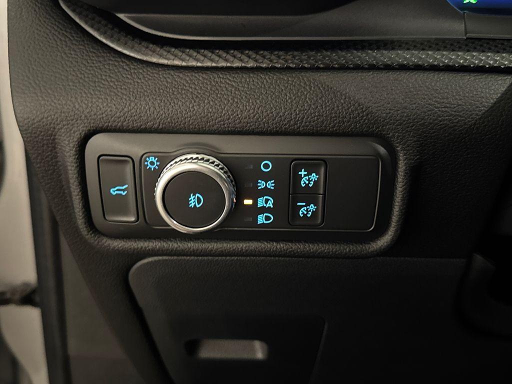 used 2022 Ford Explorer car, priced at $39,900