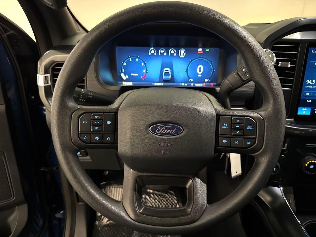 new 2025 Ford F-150 car, priced at $40,252