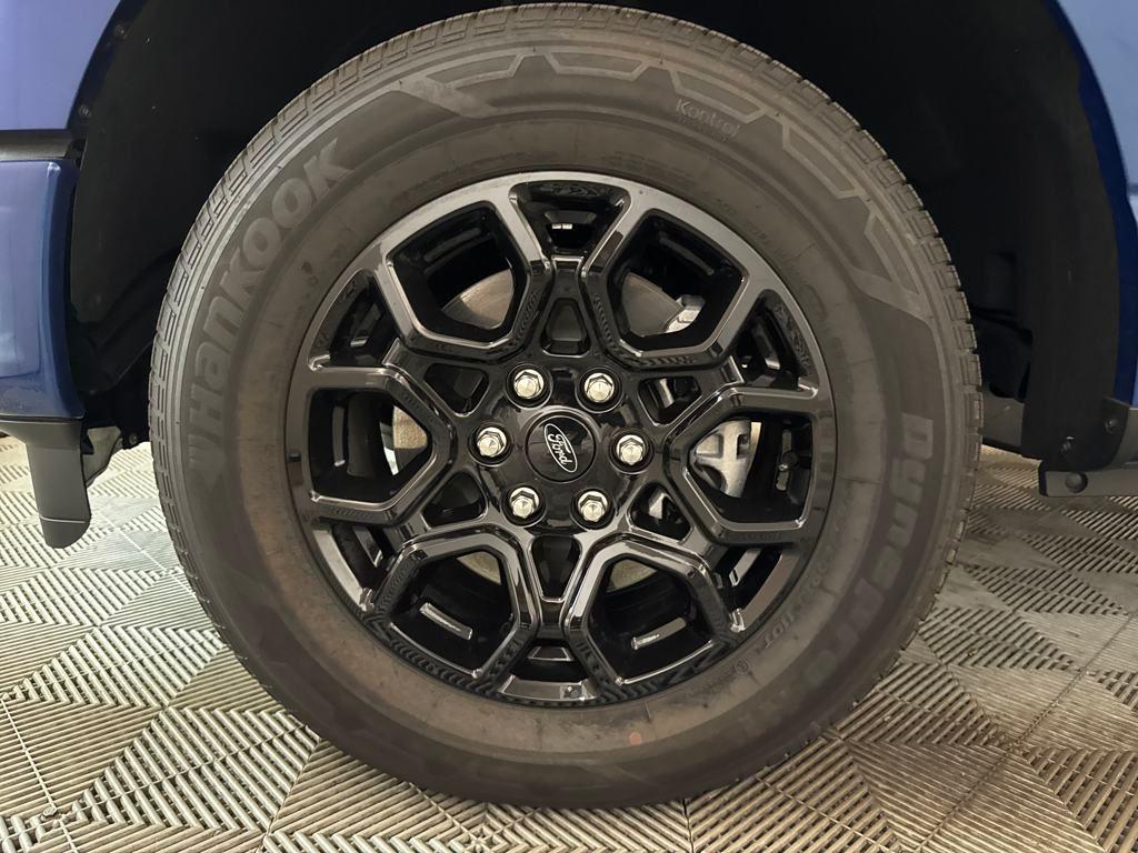 new 2025 Ford F-150 car, priced at $40,252