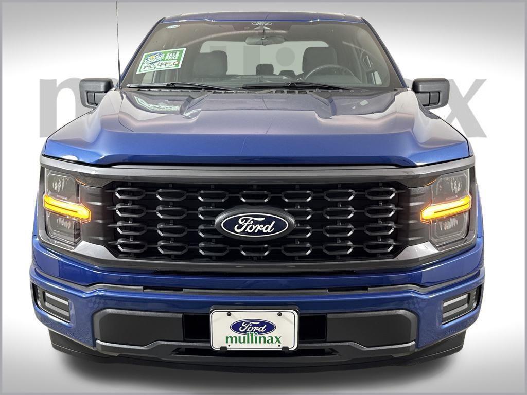 new 2025 Ford F-150 car, priced at $40,495
