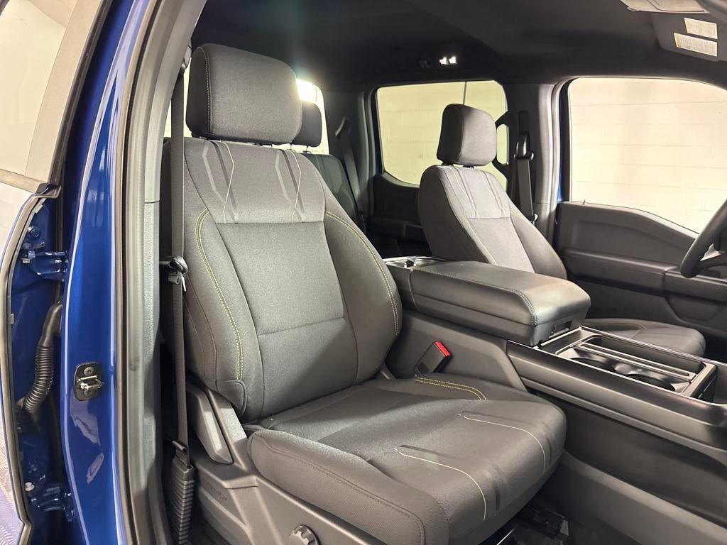 new 2025 Ford F-150 car, priced at $40,495