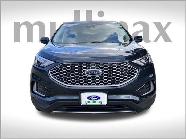 new 2024 Ford Edge car, priced at $32,905