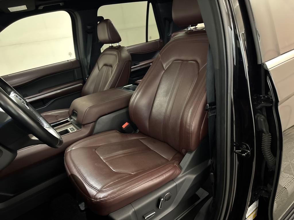 used 2022 Ford Expedition car, priced at $43,900