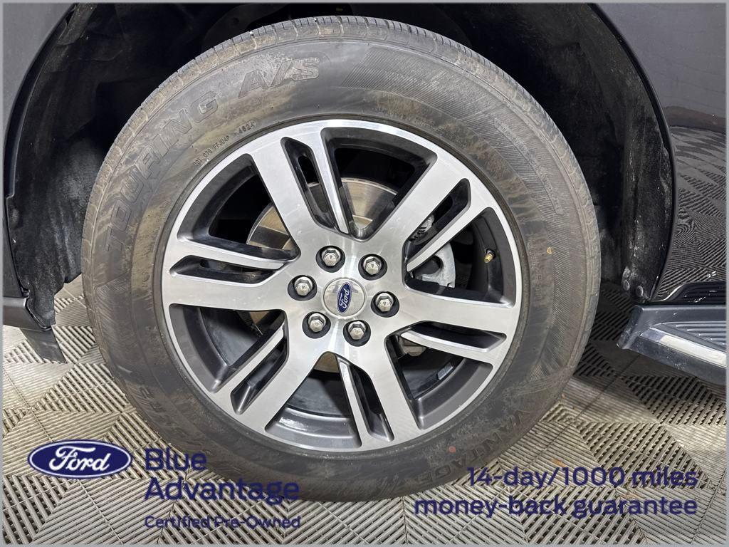 used 2022 Ford Expedition car, priced at $43,900