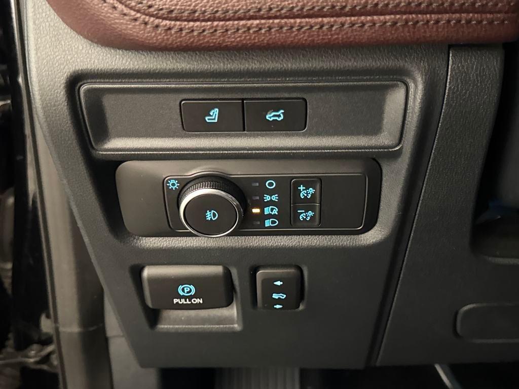 used 2022 Ford Expedition car, priced at $43,900