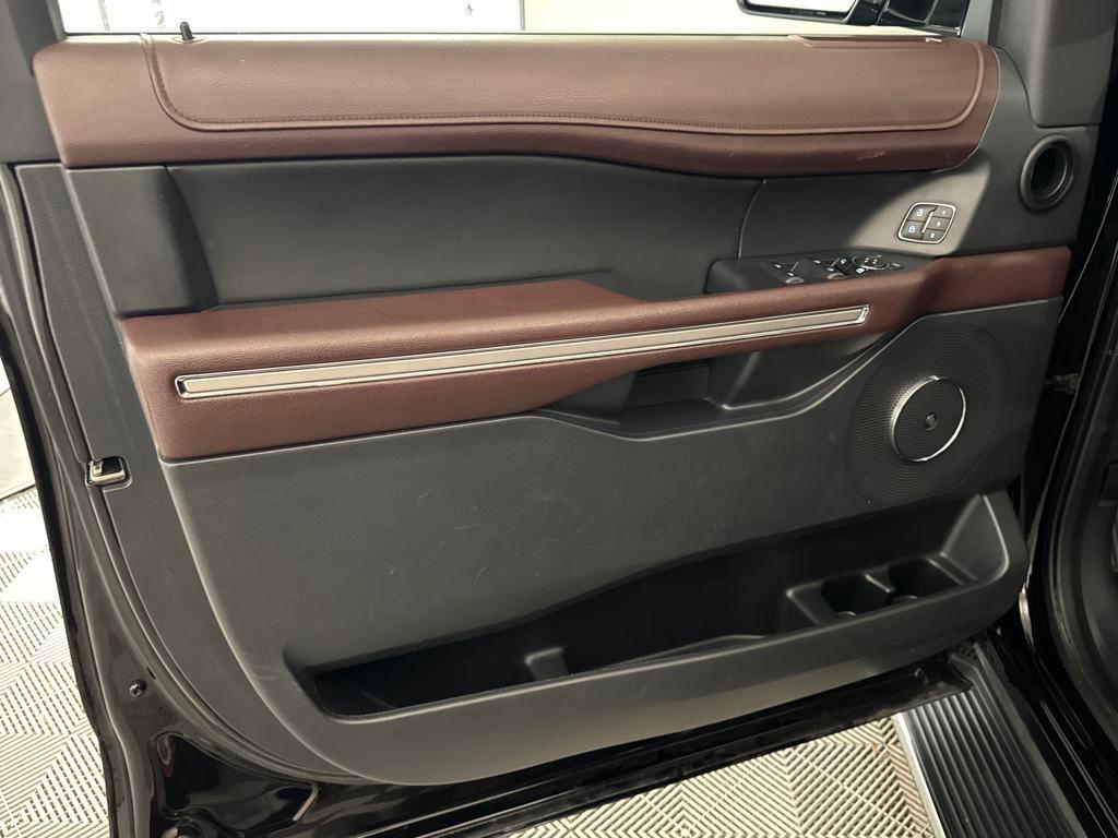 used 2022 Ford Expedition car, priced at $43,900