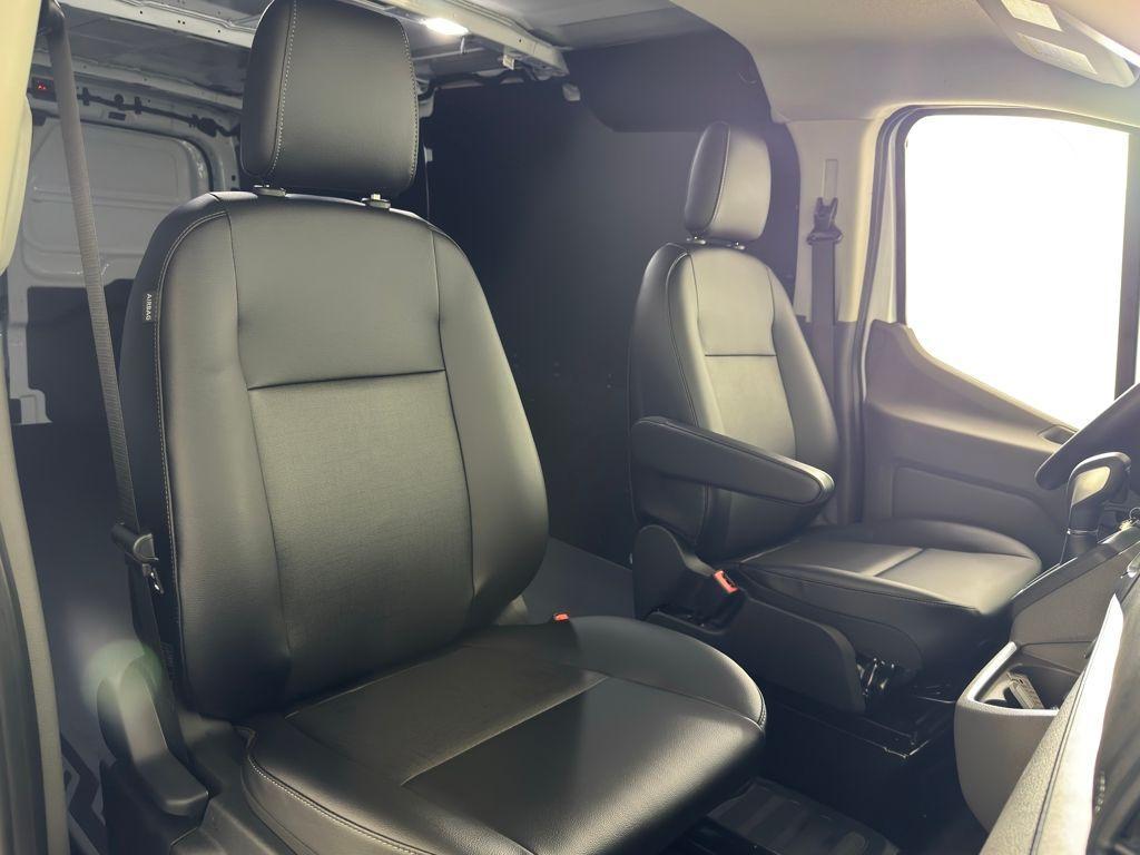 new 2025 Ford Transit-150 car