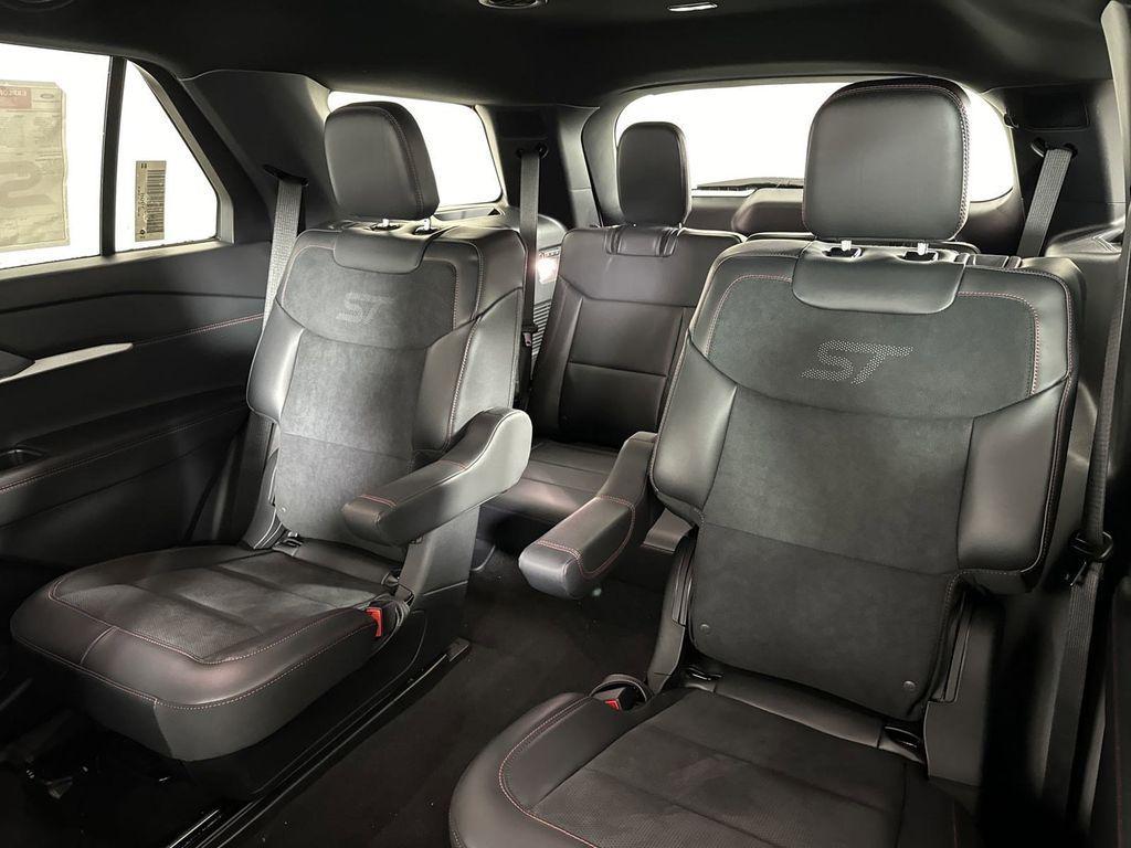 new 2025 Ford Explorer car, priced at $54,374