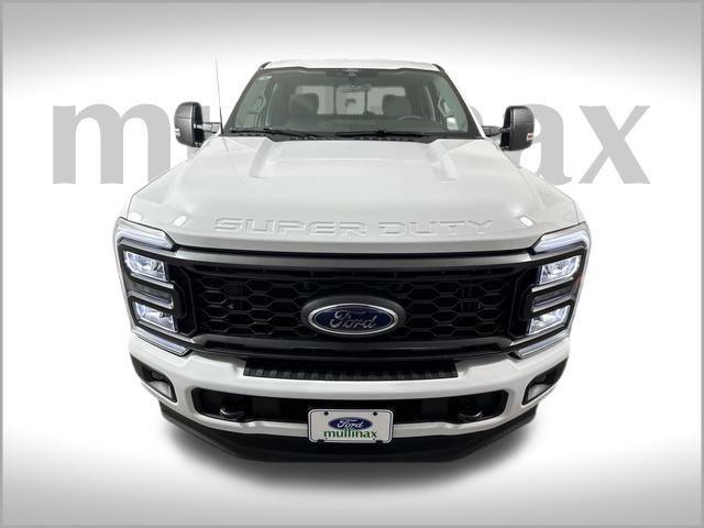 new 2025 Ford F-250 car, priced at $65,668