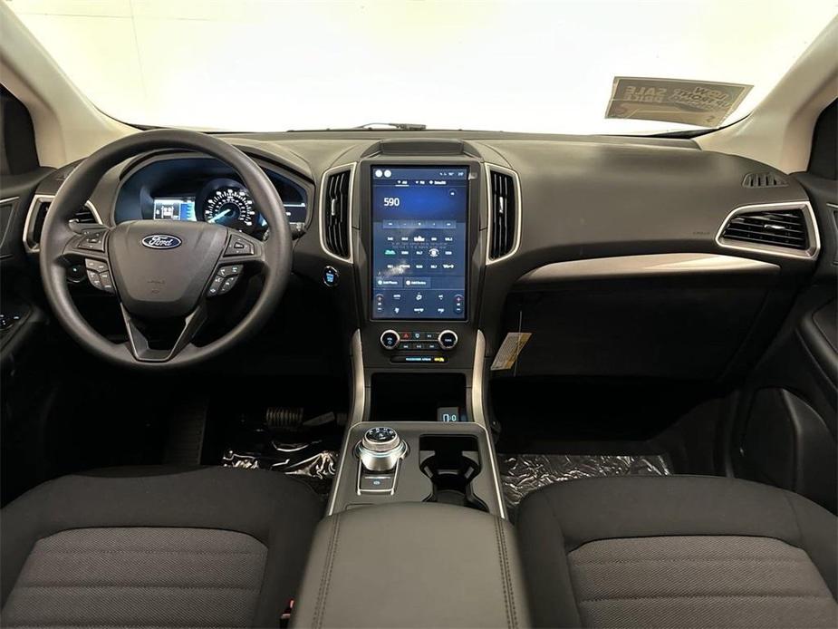 new 2024 Ford Edge car, priced at $37,110