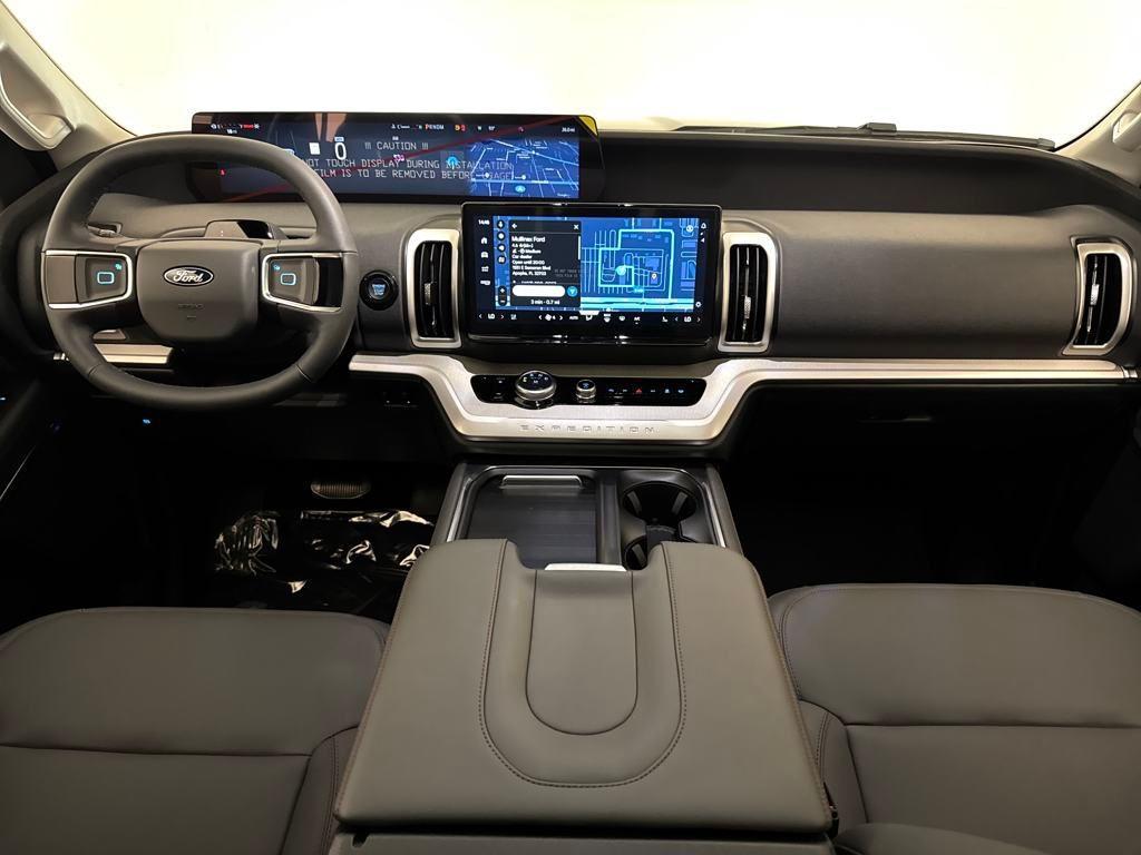 new 2025 Ford Expedition car, priced at $65,872