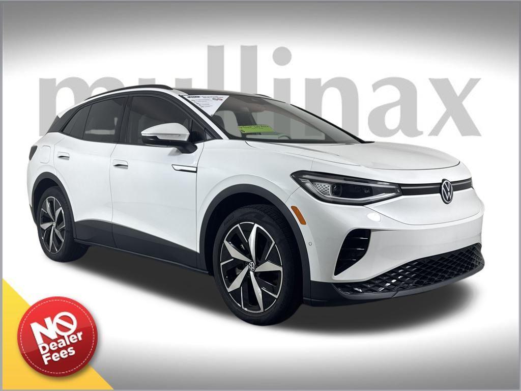 used 2023 Volkswagen ID.4 car, priced at $21,000