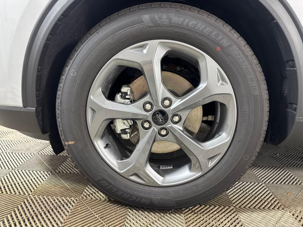 new 2025 Ford Escape car, priced at $32,034