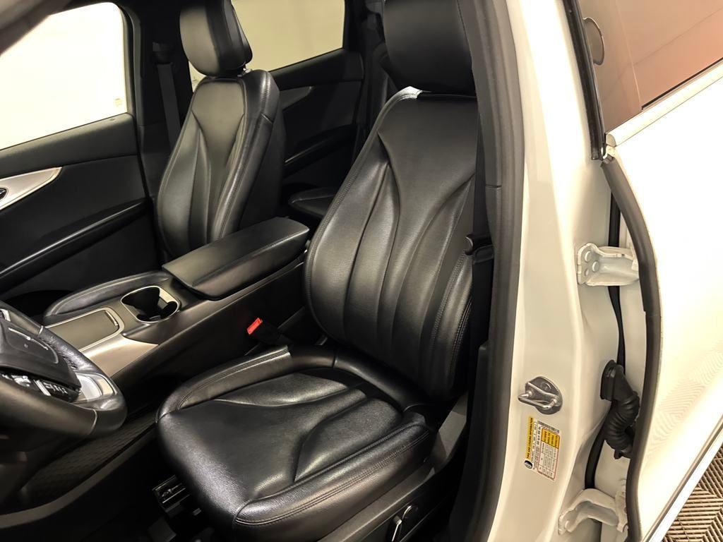 used 2020 Lincoln Nautilus car, priced at $24,000