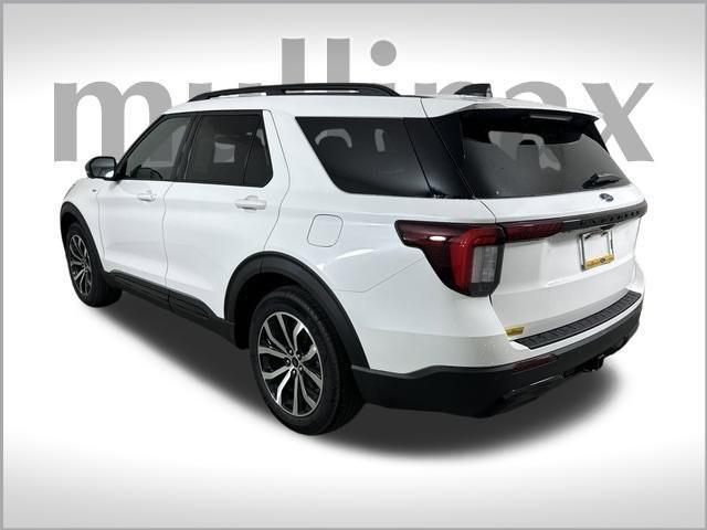 new 2025 Ford Explorer car, priced at $44,352