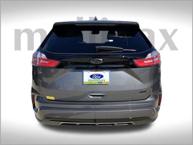 new 2024 Ford Edge car, priced at $33,592