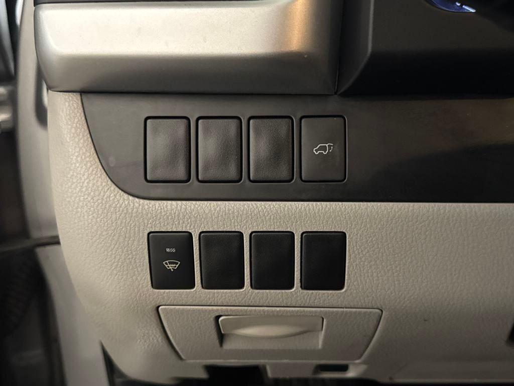 used 2014 Toyota Highlander car, priced at $14,900
