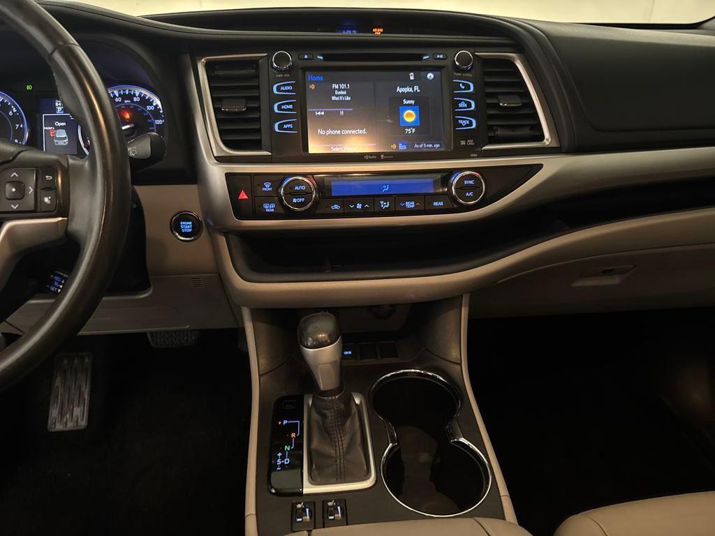 used 2014 Toyota Highlander car, priced at $14,900