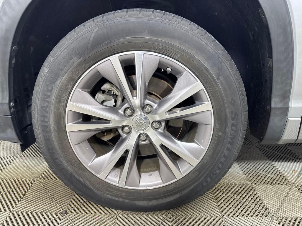 used 2014 Toyota Highlander car, priced at $14,900