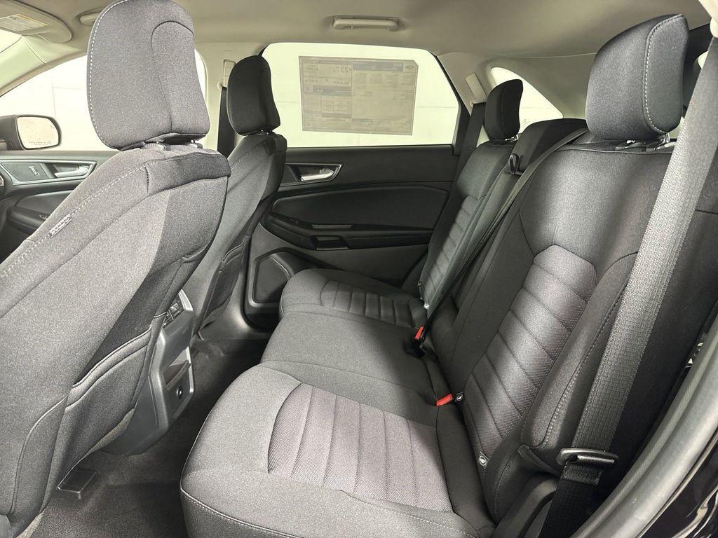 new 2024 Ford Edge car, priced at $31,225