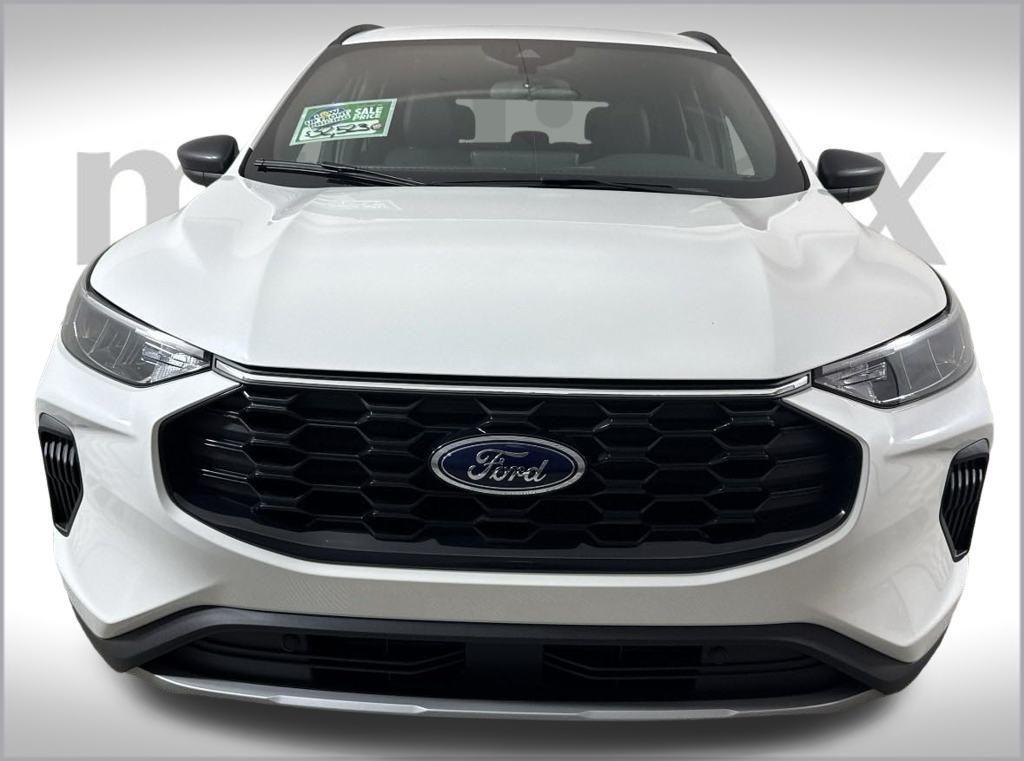new 2025 Ford Escape car, priced at $31,569