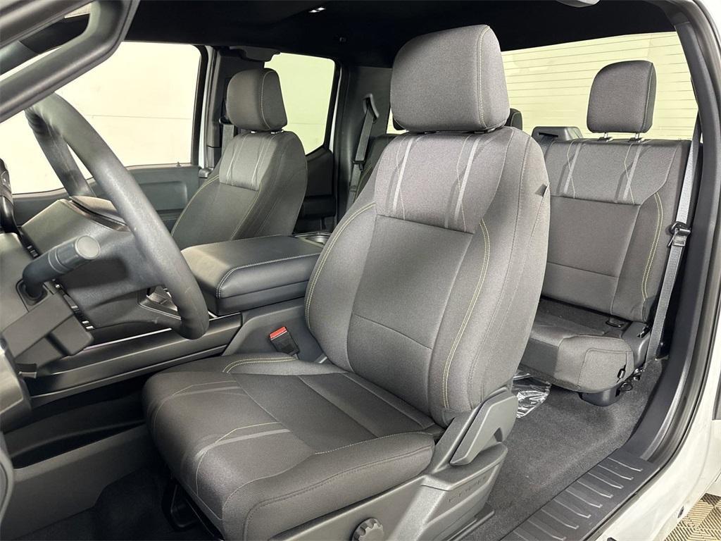new 2024 Ford F-150 car, priced at $39,070