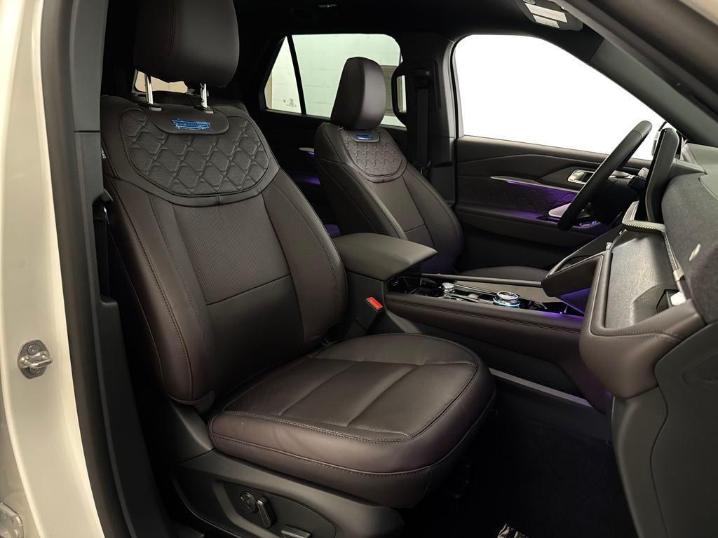 new 2025 Ford Explorer car, priced at $55,797