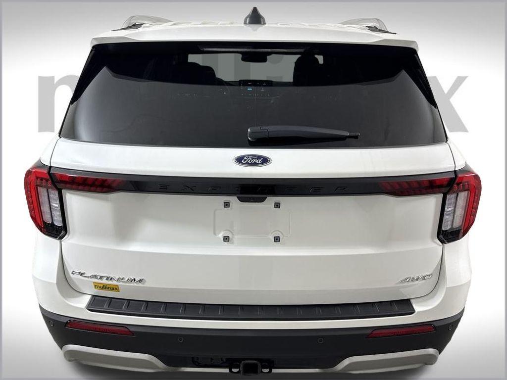 new 2025 Ford Explorer car, priced at $55,797