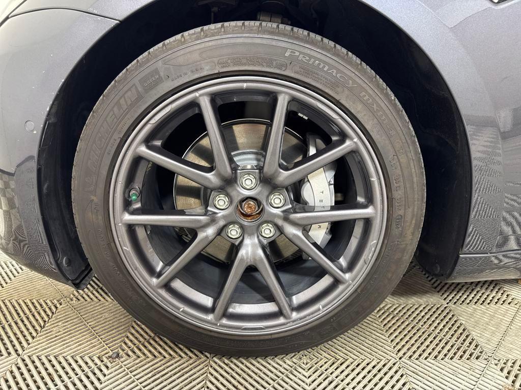 used 2018 Tesla Model 3 car, priced at $21,000