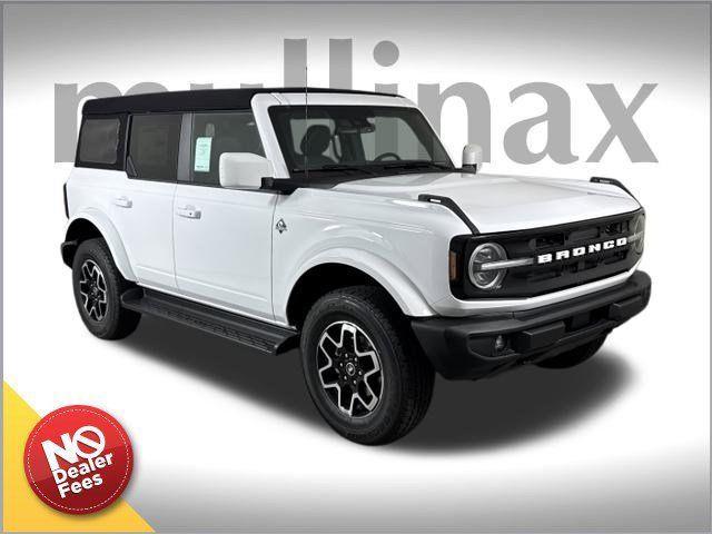 new 2025 Ford Bronco car, priced at $46,574