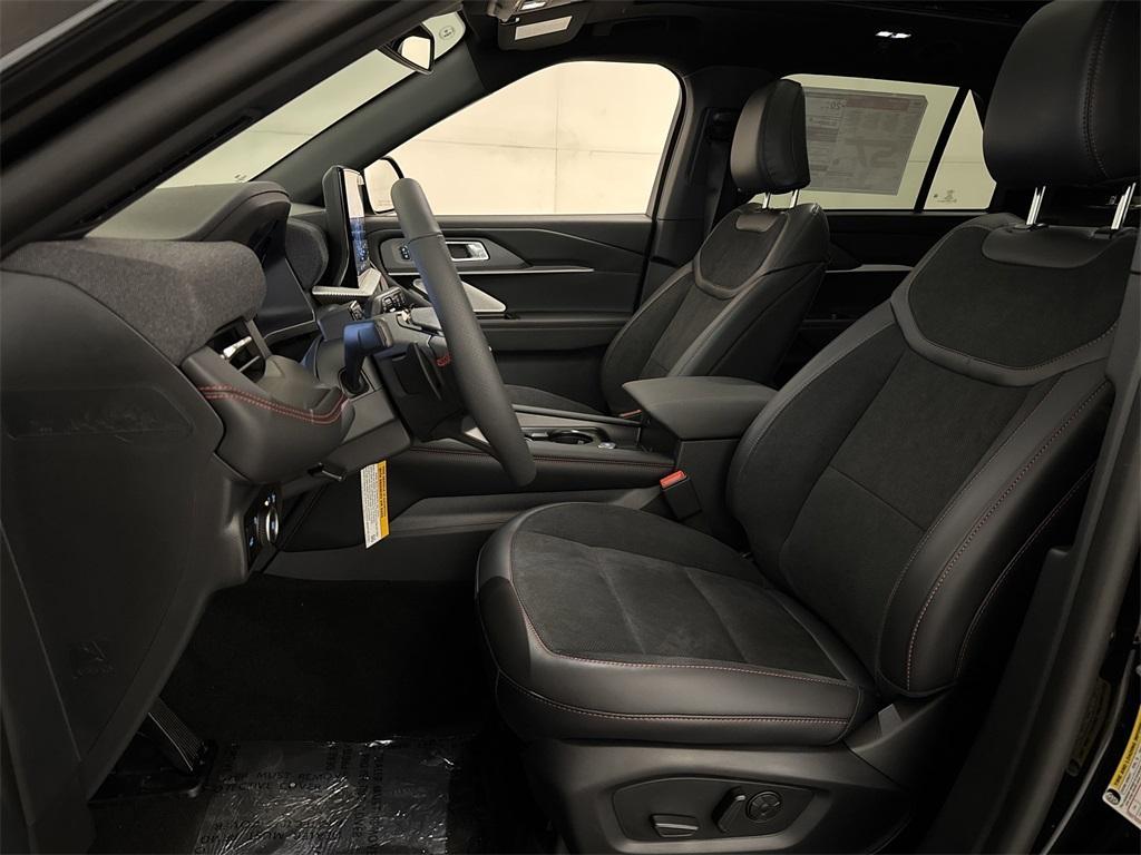 new 2025 Ford Explorer car, priced at $56,866
